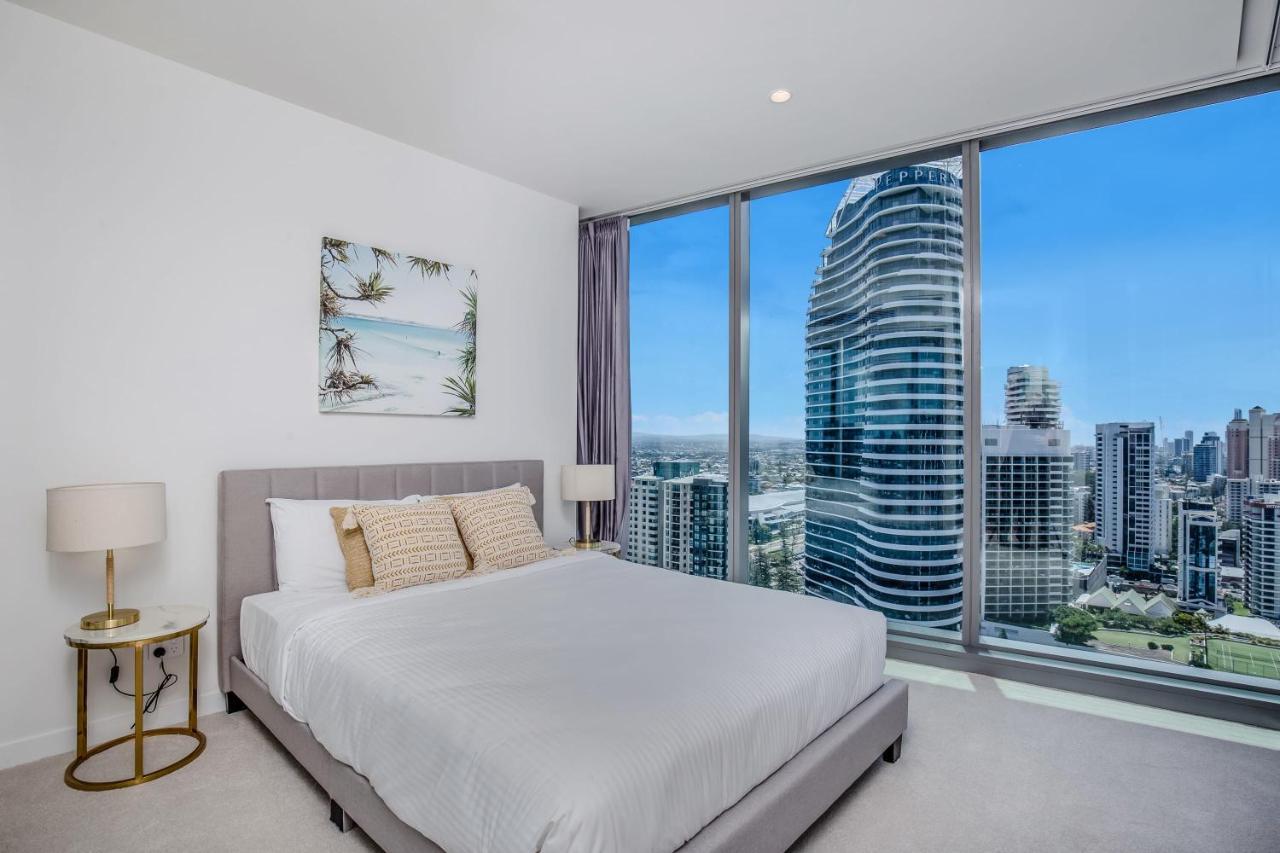 Apartment Luxurious Seaside 4br Skyhome With Panoramic Views Gold Coast